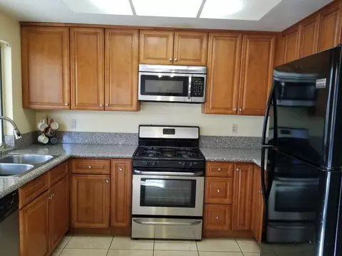 37621 17th St E, Palmdale, CA 93550 photo 5