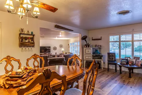43721 Fenner Ave, Lancaster, CA 93536 photo 4