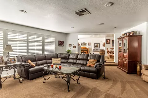 43721 Fenner Ave, Lancaster, CA 93536 photo 61