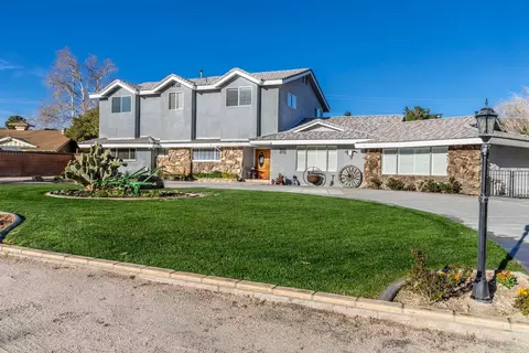 43721 Fenner Ave, Lancaster, CA 93536 photo 3