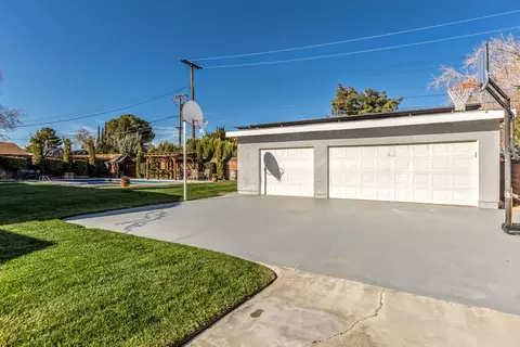 43721 Fenner Ave, Lancaster, CA 93536 photo 66