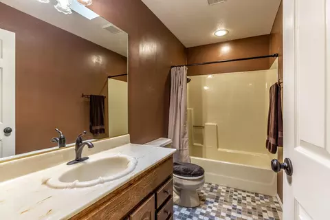 43721 Fenner Ave, Lancaster, CA 93536 photo 38