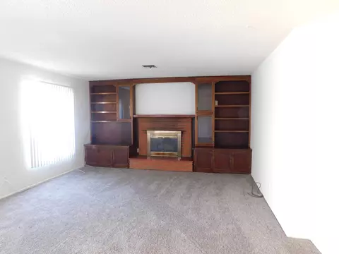 1050 Avenue J7 W, Lancaster, CA 93534 photo 5