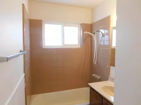 1050 Avenue J7 W, Lancaster, CA 93534 photo 13