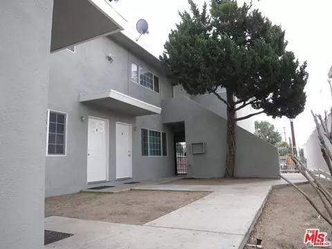 277 Jackson St W, Rialto, CA 92376 photo 4