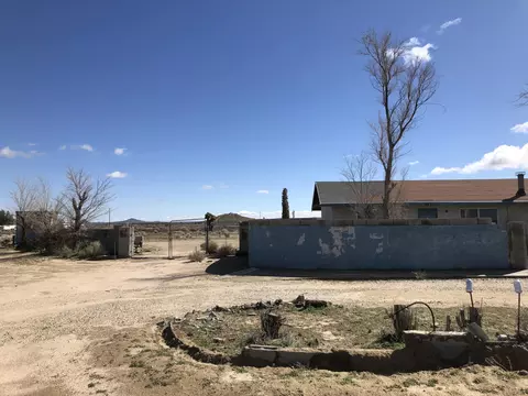 9140 Elberta St, Mojave, CA 93501 photo 9