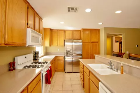 1748 Thomas Dr, Lancaster, CA 93535 photo 24