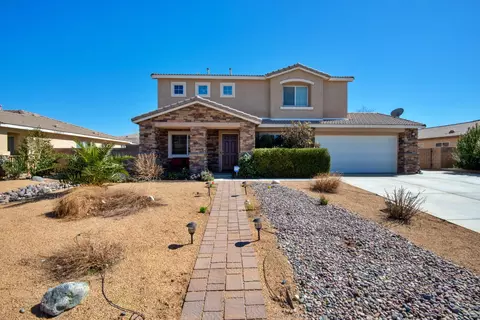 1748 Thomas Dr, Lancaster, CA 93535 photo 1