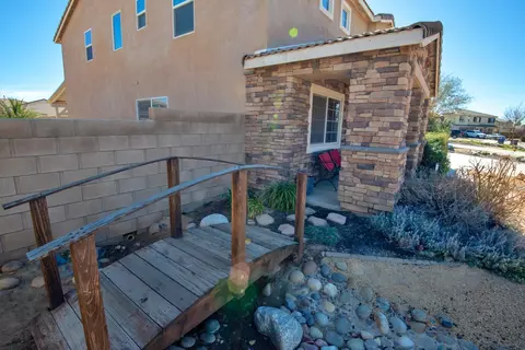 1748 Thomas Dr, Lancaster, CA 93535 photo 8
