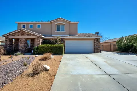 1748 Thomas Dr, Lancaster, CA 93535 photo 5
