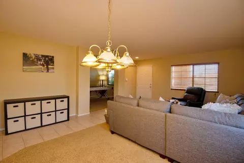 1748 Thomas Dr, Lancaster, CA 93535 photo 14