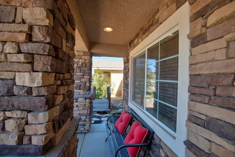 1748 Thomas Dr, Lancaster, CA 93535 photo 9