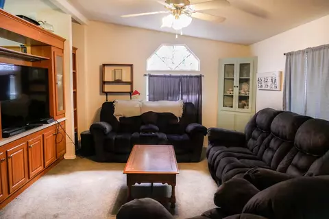 45465 25th Street East E #76, Lancaster, CA 93535 photo 3