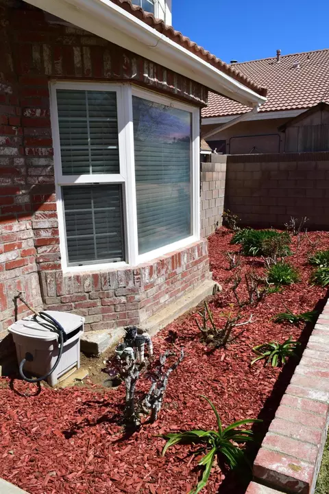 4649 Brisa Dr, Palmdale, CA 93551 photo 3
