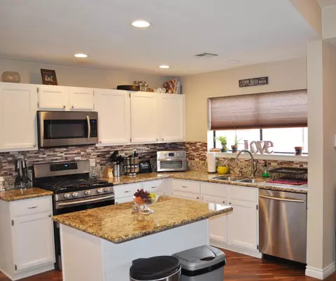 5229 Moonraker Rd, Palmdale, CA 93552 photo 9