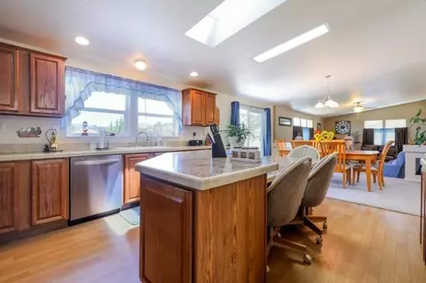 24527 Banducci Rd, Tehachapi, CA 93561 photo 3
