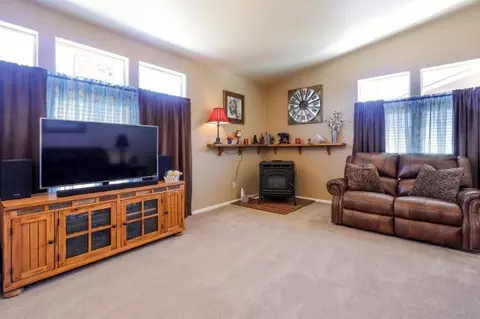24527 Banducci Rd, Tehachapi, CA 93561 photo 7