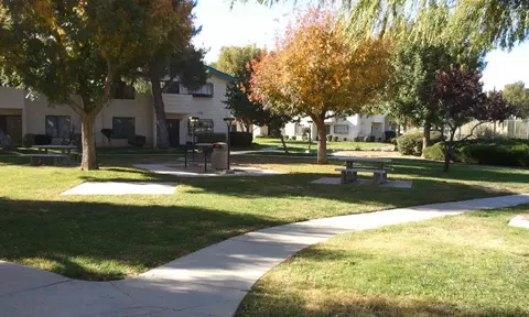 44514 15th St UNIT 8, Lancaster, CA 93535 photo 5