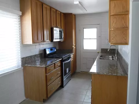 44535 Anvers Ave, Lancaster, CA 93534 photo 6