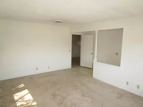 44415 8th St E, Lancaster, CA 93535 photo 3