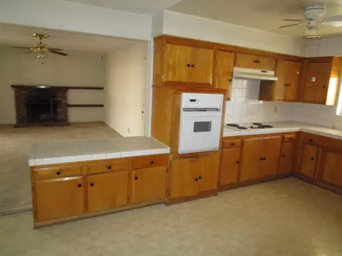 44415 8th St E, Lancaster, CA 93535 photo 4