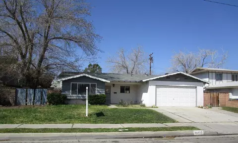 44415 8th St E, Lancaster, CA 93535 photo 1