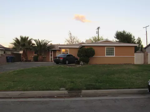 43614 Fig Ave, Lancaster, CA 93534 photo 2