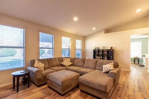 43354 47th Street West St W, Lancaster, CA 93536 photo 4