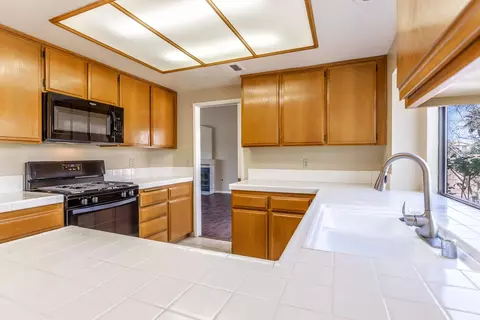 44240 Galion Ave, Lancaster, CA 93536 photo 8
