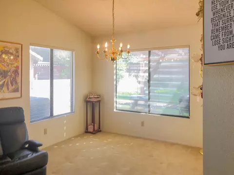 44348 27th St W, Lancaster, CA 93536 photo 2