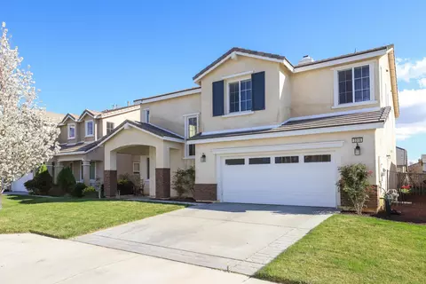 3316 Ashton Pl, Lancaster, CA 93536 photo 2