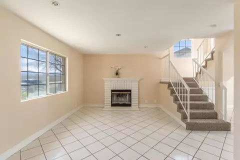 37317 Fullmoon St, Palmdale, CA 93550 photo 9