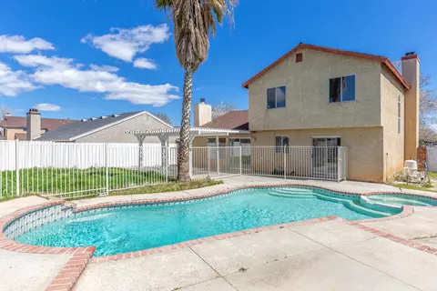 37317 Fullmoon St, Palmdale, CA 93550 photo 3