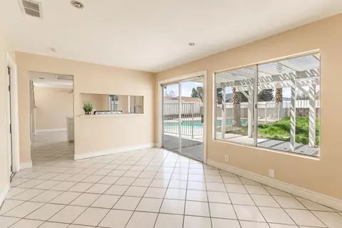 37317 Fullmoon St, Palmdale, CA 93550 photo 17