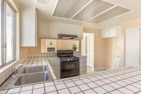 37317 Fullmoon St, Palmdale, CA 93550 photo 14
