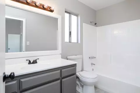 529 Ave J 9 E, Lancaster, CA 93535 photo 17