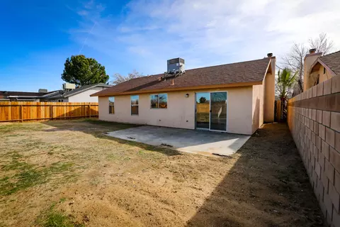 529 Ave J 9 E, Lancaster, CA 93535 photo 26