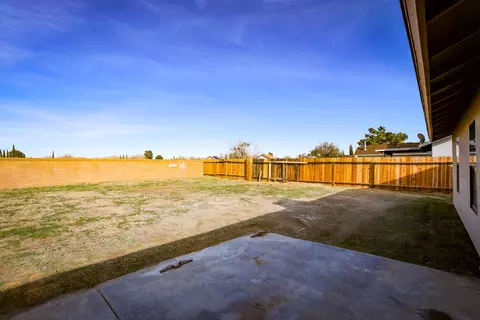 529 Ave J 9 E, Lancaster, CA 93535 photo 24