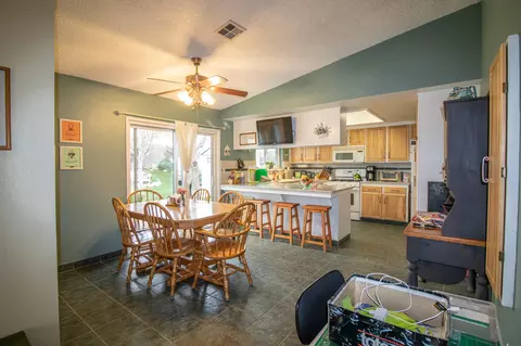 114 Sunrise Way, Tehachapi, CA 93561 photo 8