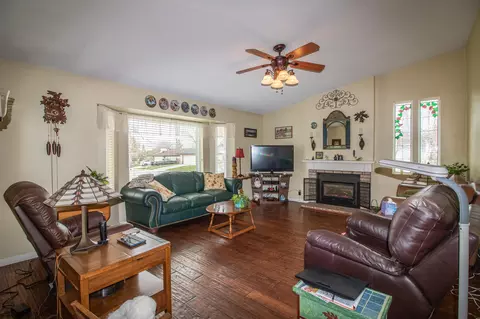 114 Sunrise Way, Tehachapi, CA 93561 photo 9