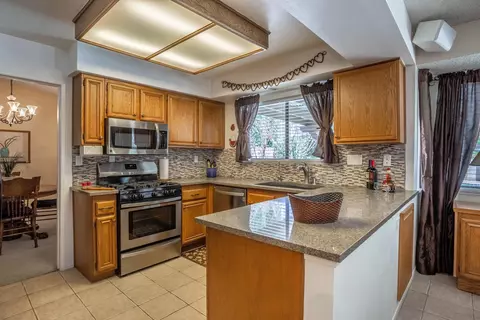 43862 Windsor Pl, Lancaster, CA 93536 photo 8