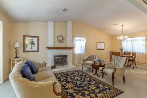 43862 Windsor Pl, Lancaster, CA 93536 photo 4