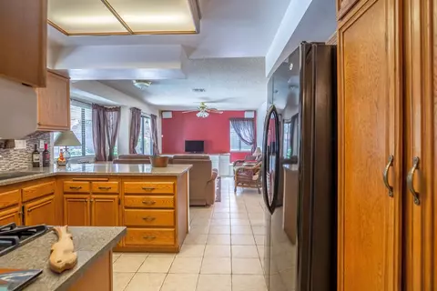 43862 Windsor Pl, Lancaster, CA 93536 photo 7