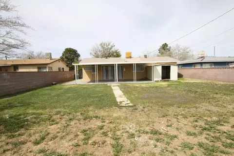 44924 Andale, Lancaster, CA 93535 photo 15