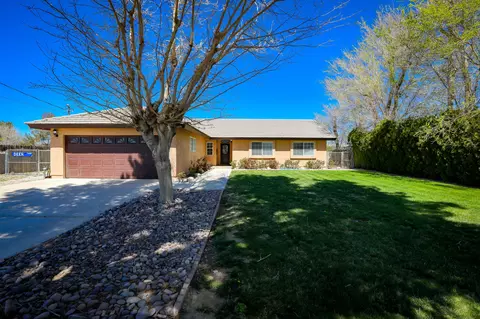 8039 Avenue E4 W, Lancaster, CA 93536 photo 4
