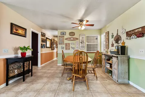 8039 Avenue E4 W, Lancaster, CA 93536 photo 6