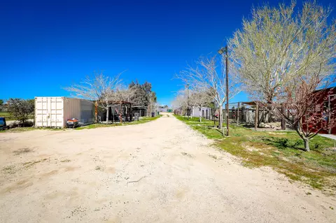 8039 Avenue E4 W, Lancaster, CA 93536 photo 25