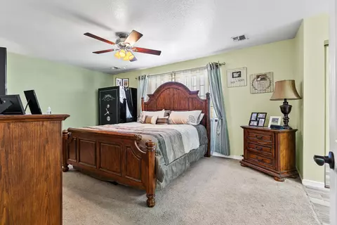 8039 Avenue E4 W, Lancaster, CA 93536 photo 15