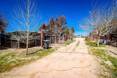 8039 Avenue E4 W, Lancaster, CA 93536 photo 27