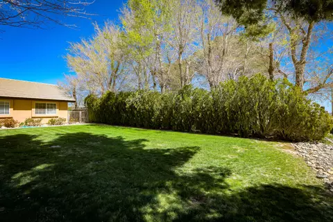 8039 Avenue E4 W, Lancaster, CA 93536 photo 3